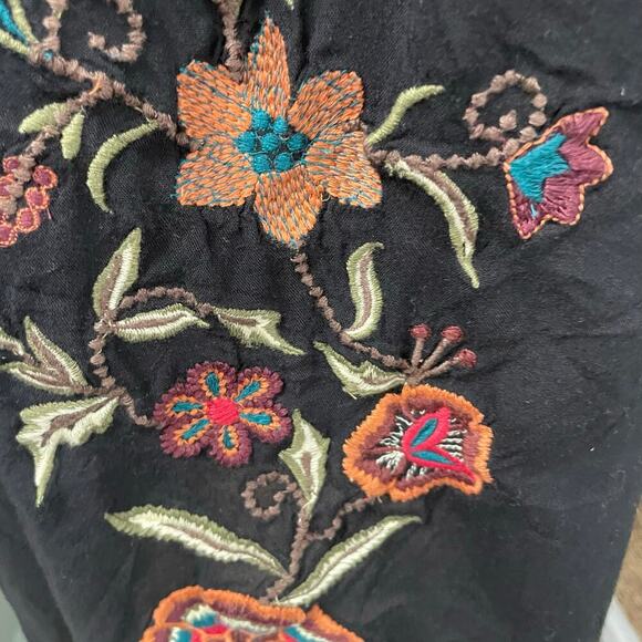 Avani Floral Boho Embroidered Bell Sleeve Blouse Size Small Tunic Off Shoulder - Picture 2 of 4